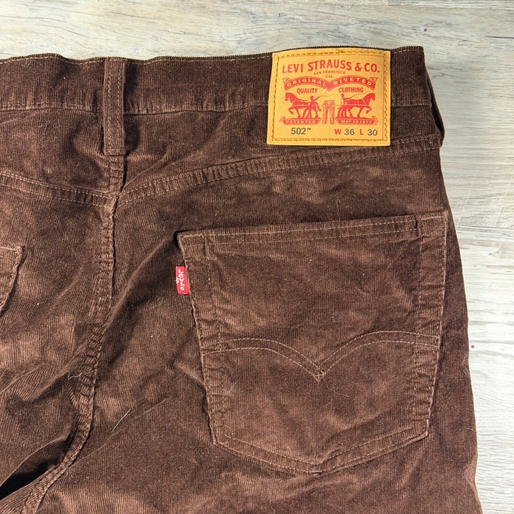 Levi 502 Taper Corduroy Pants Mens 36x30 Brown Regular Fit Tapered Leg 502-0545
